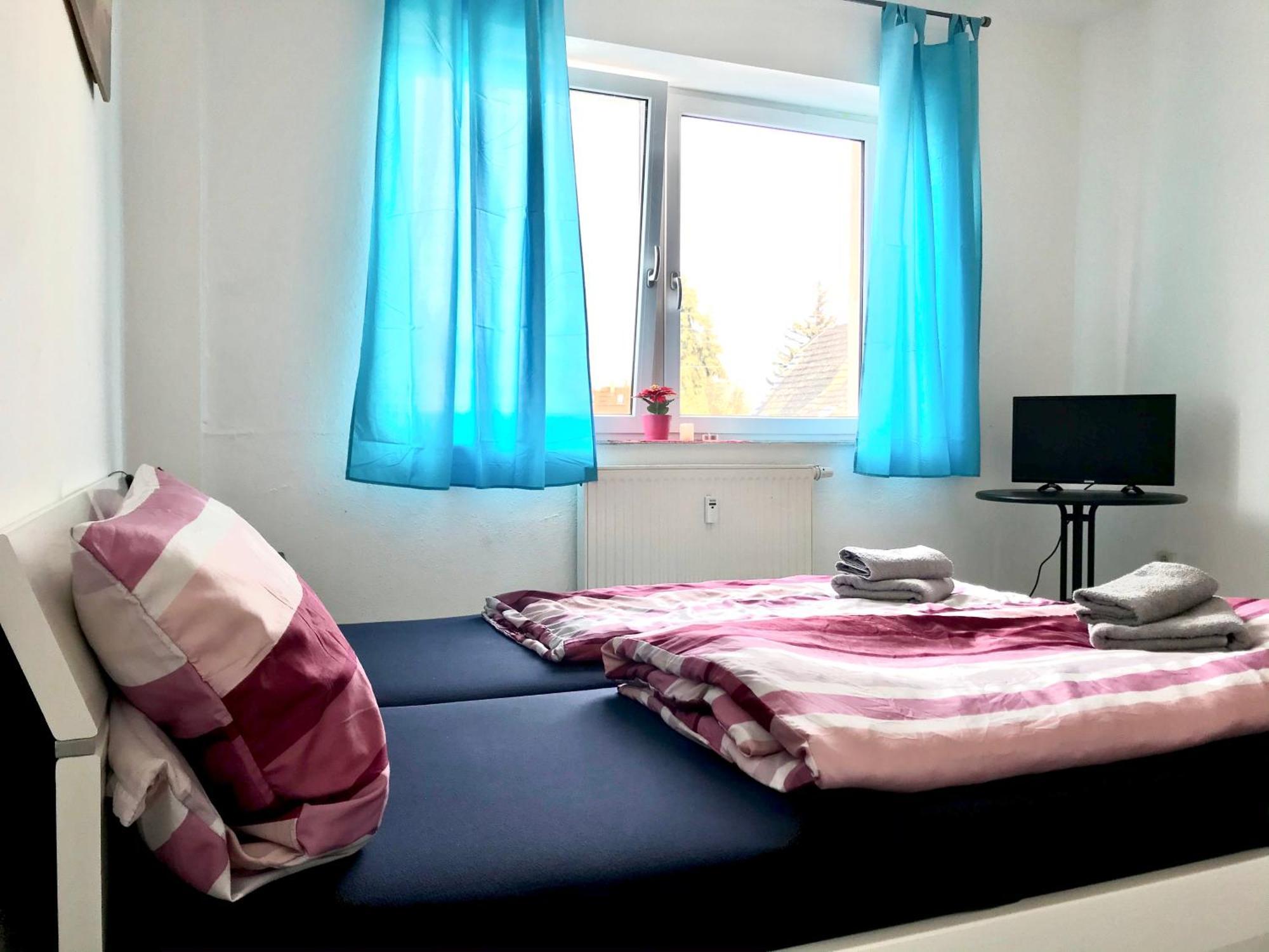 #World Monteurzimmer Шкойдиц Екстериор снимка